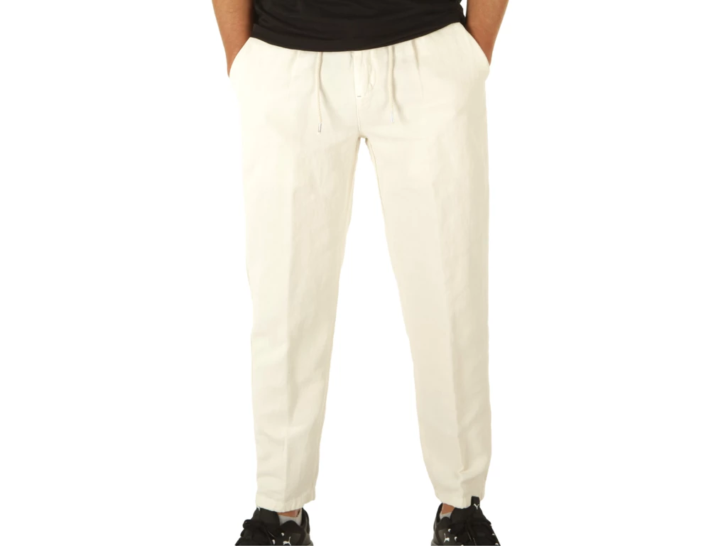 Berna Pantalaccio Latte man 220319-24