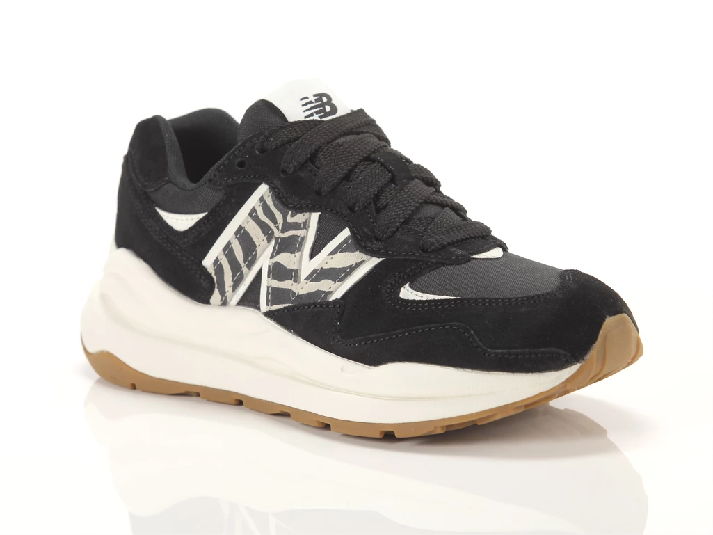 New Balance 5740 Black woman W 5740 APA